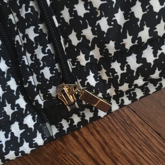 Charter Club Houndstooth Puffer Vest - Picture 3 of 5